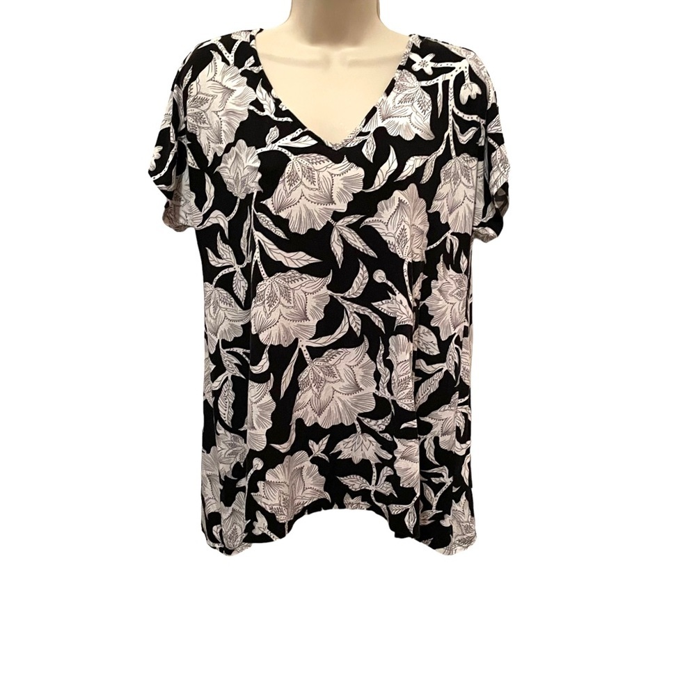 Soma Women’s Floral Top Shirt Size Small Oversized Black & White Loungewear PJ